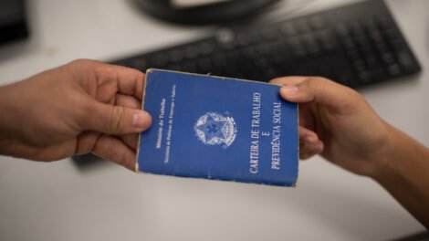 alta-estacao:-ceara-deve-gerar-mais-de-1,3-mil-empregos-temporarios-em-julho