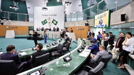 alece-celebra-190-anos-com-exposicao-sobre-trajetoria-do-legislativo-cearense