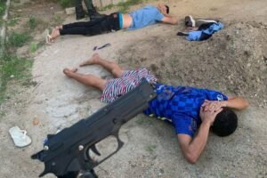 suspeitos-de-assalto-sao-capturados-por-agente-de-seguranca-de-folga-no-mondubim