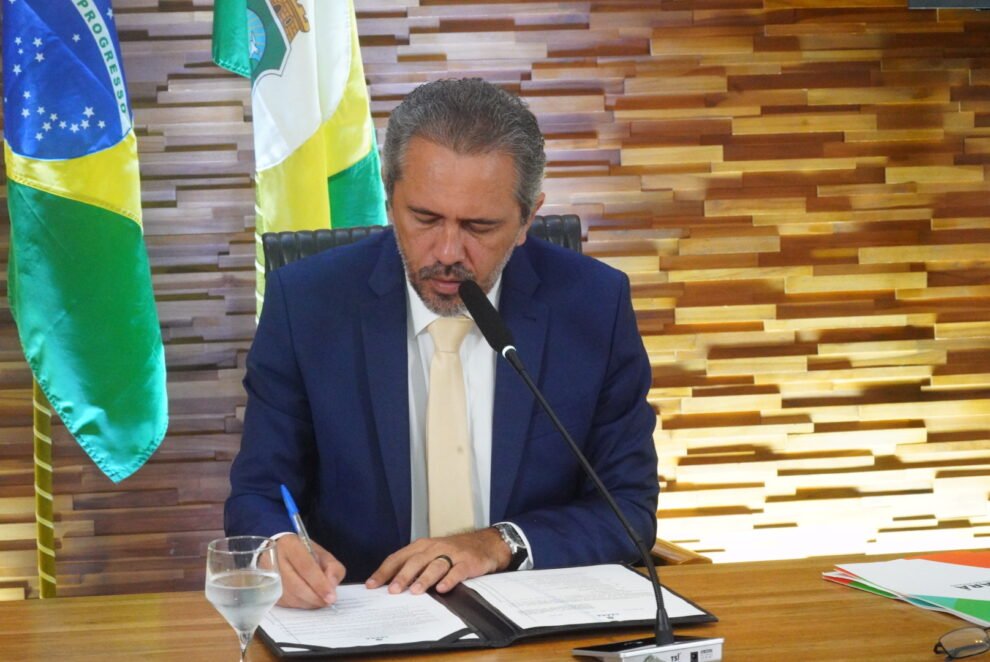 elmano-determina-ponto-facultativo-na-sexta-feira-(20),-apos-feriado-de-corpus-christi