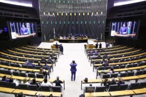 ceara-pode-ganhar-mais-uma-vaga-na-camara-dos-deputados-com-projeto-em-votacao-nesta-terca-(17)