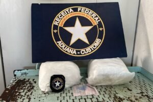 receita-apreende-7,5-kg-de-cocaina-em-encomenda-de-sao-paulo-no-aeroporto-de-fortaleza
