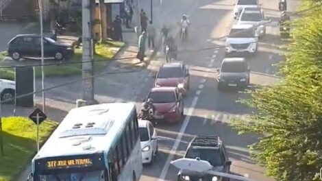 motorista-e-preso-pilotando-motocicleta-com-placa-adulterada-no-bairro-mondubim