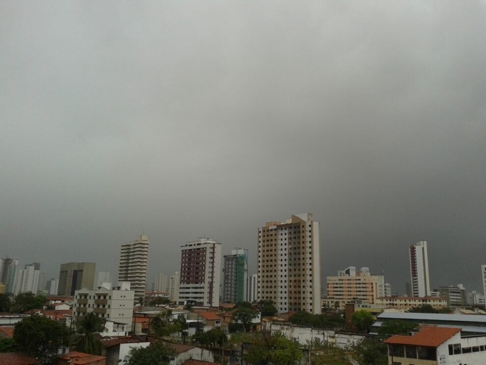 fortaleza-registra-segunda-menor-temperatura-do-ano-com-21,7°c-neste-domingo