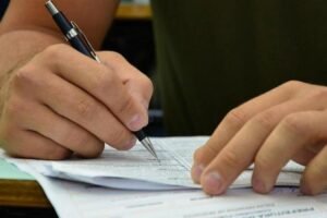ceara-tem-concursos-com-inscricoes-abertas-nesta-segunda-feira-(23)-e-salarios-de-ate-r$-16,5-mil
