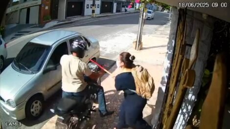 fisioterapeuta-reage-com-bastao-e-afugenta-assaltante-na-aldeota,-em-fortaleza