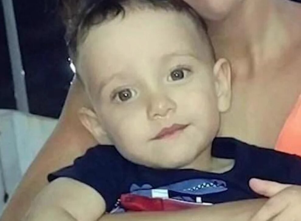 mae-e-padrasto-de-bebe-agredido-e-morto-sao-denunciados-pelo-mp-por-homicidio