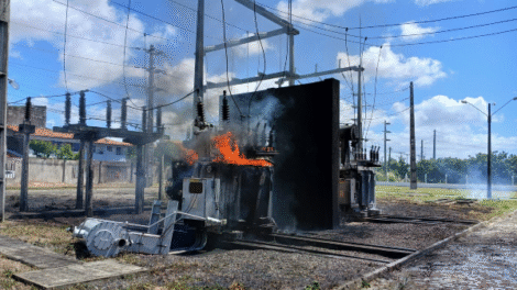 energia-e-restabelecida-no-campus-do-pici-oito-horas-apos-incendio-em-subestacao-da-ufc
