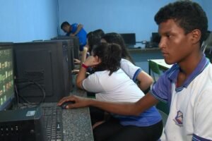 programa-aprender-conectado-leva-internet-para-escolas-em-regioes-de-dificil-acesso-no-ceara