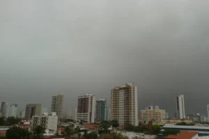 chuva-atinge-72-cidades:-quixeramobim-e-fortaleza-lideram-volumes