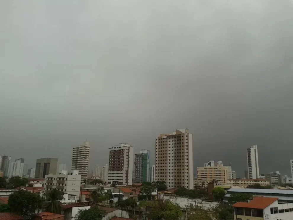 chuva-atinge-72-cidades:-quixeramobim-e-fortaleza-lideram-volumes