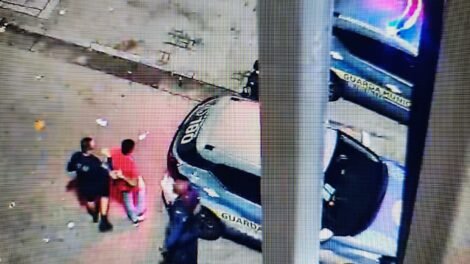 video:-ladrao-de-celular-e-preso-pela-guarda-municipal-na-parada-de-fortaleza