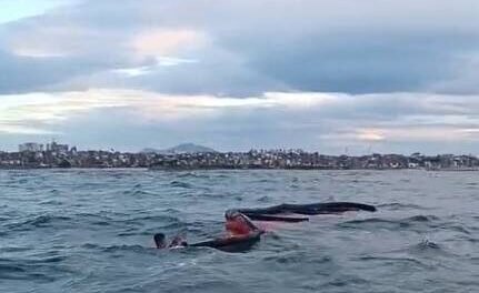 kitesurfistas-a-deriva-sao-resgatados-por-guardas-municipais-na-praia-do-havaizinho,-em-fortaleza
