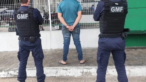 homem-e-preso-no-terminal-antonio-bezerra-apos-ameacas-contra-a-ex-companheira