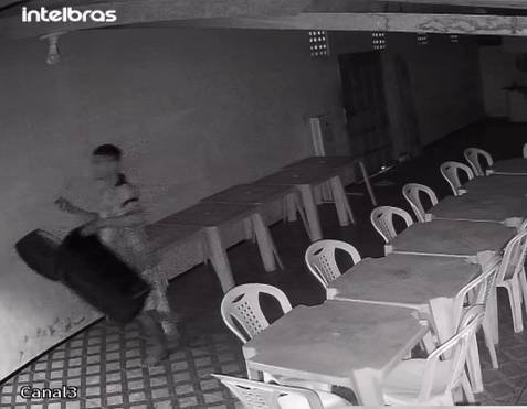 moradores-denunciam-onda-de-furtos-na-regiao-do-parque-canaa,-em-messejana