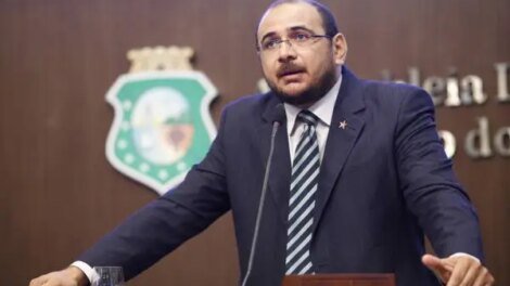 antonio-carlos,-apoiado-por-camilo-e-elmano,-vence-eleicao-do-pt-fortaleza