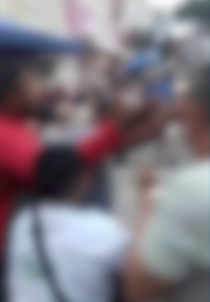 ladrao-e-agredido-apos-furto-de-roupas-na-feira-da-jose-avelino,-no-centro-de-fortaleza