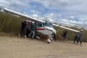 aviao-de-pequeno-porte-derrapa-e-sai-da-pista-durante-pouso-no-ceara