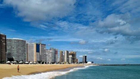 fortaleza-tem-nove-trechos-de-praia-proprios-para-banho-no-fim-de-semana
