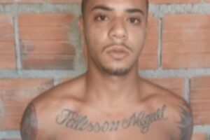 homem-com-14-passagens-por-homicidio-e-morto-com-ao-menos-40-tiros-em-motel-de-caucaia/ce