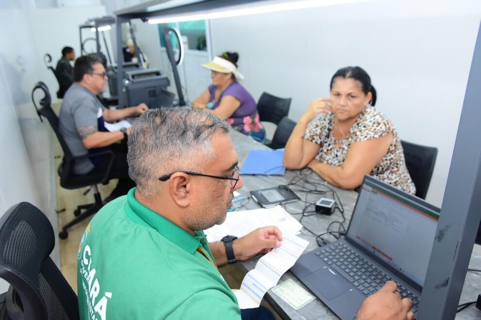 caminhao-do-cidadao-leva-servicos-gratuitos-a-municipios-cearenses-nesta-sexta-(18)-e-sabado-(19)