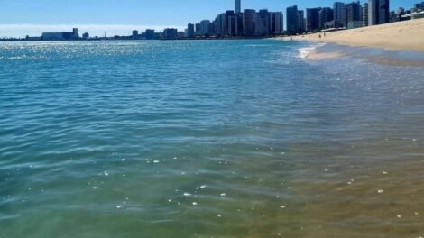 fortaleza-tem-nove-trechos-de-praia-proprios-para-banho-neste-fim-de-semana,-aponta-semace