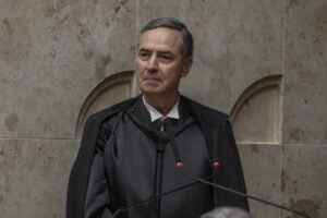 luis-roberto-barroso,-presidente-do-stf,-cumpre-agenda-em-fortaleza-nesta-segunda-(21)