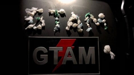 boca-de-fumo-e-fechada-no-eusebio/ce-e-traficante-foge-apos-chegada-de-guardas-municipais