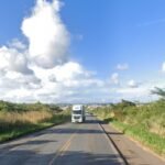 br-222-sera-interditada-em-tiangua/ce-para-retirar-caminhao-que-caiu-em-ribanceira