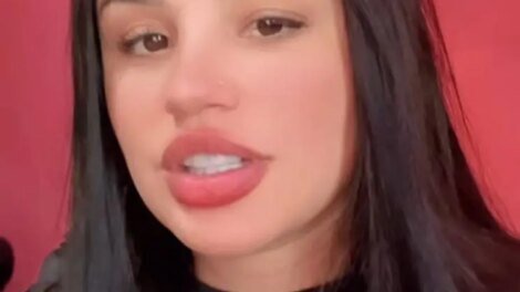 “foi-livramento”,-diz-a-cantora-nayara-yuni-apos-incendio-atingir-onibus-da-banda-dejavu