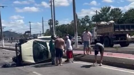 homem-e-preso-apos-roubar-carro,-bater-em-outro-veiculo-e-deixar-familia-ferida-no-ceara