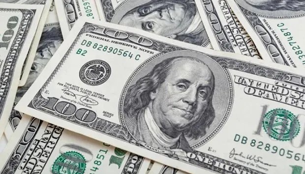 dolar-no-fim-de-2025-passa-de-r$-5,65-para-r$-5,60,-projeta-focus