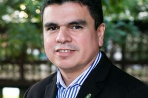 chefe-da-casa-civil-do-ceara-critica-manifestacoes-pro-bolsonaro:-“nunca-pensaram-no-brasil”