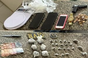 tres-homens-sao-presos-e-drogas-sao-apreendidas-pela-policia-em-casa-em-vicosa-do-ceara