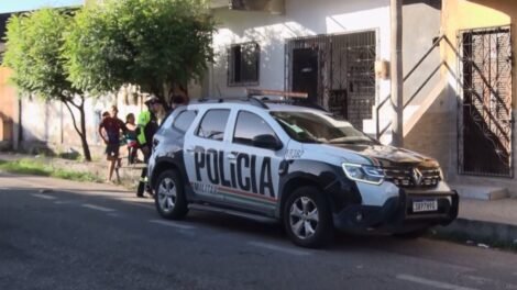 mulher-morre-ao-perder-o-controle-da-moto-enquanto-ultrapassava-carros-em-rua-de-fortaleza