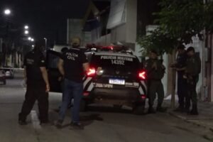 jovem-em-situacao-de-rua-e-morto-a-tiros-perto-de-ponto-de-venda-de-drogas-em-maracanau/ce