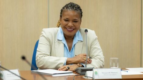 ministra-margareth-menezes-participa-de-seminario-no-cariri-com-foco-na-economia-criativa