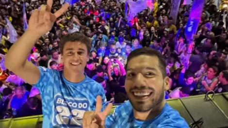 tre-ce-confirma-multa-de-r$-50-mil-a-andre-fernandes-por-uso-de-camisas-do-“bloco-do-22”