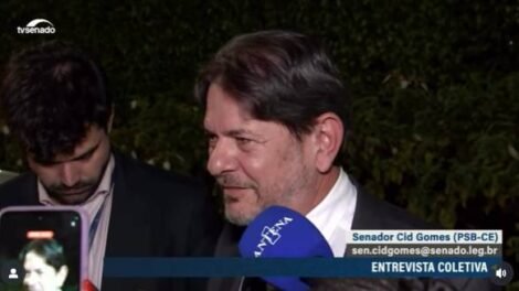 cid-gomes-ironiza-ocupacao-bolsonarista-e-diz-que-usaria-retroescavadeira-no-senado
