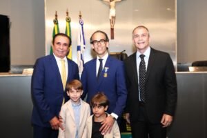 economista-igor-macedo-de-lucena-recebe-medalha-boticario-ferreira