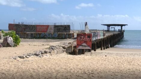 prefeitura-estuda-demolir-ponte-velha-na-praia-de-iracema-e-moradores-discordam