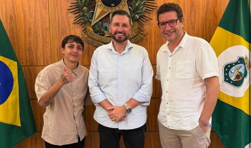psol:-leo-suricate-assume-temporariamente-mandato-de-renato-roseno-na-assembleia-legislativa
