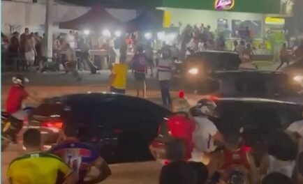 tumulto-e-brigas-sao-flagradas-apos-jogo-entre-fortaleza-e-velez,-na-saida-do-castelao