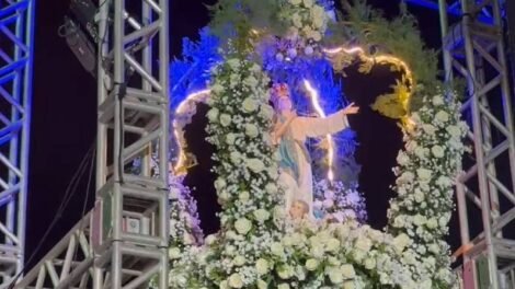 23a-caminhada-com-maria,-em-fortaleza,-termina-com-missa-e-coroacao-de-nossa-senhora