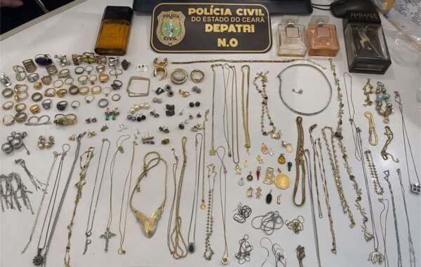 policia-prende-mulher-em-flagrante-por-furto-de-joias-avaliadas-em-r$-100-mil
