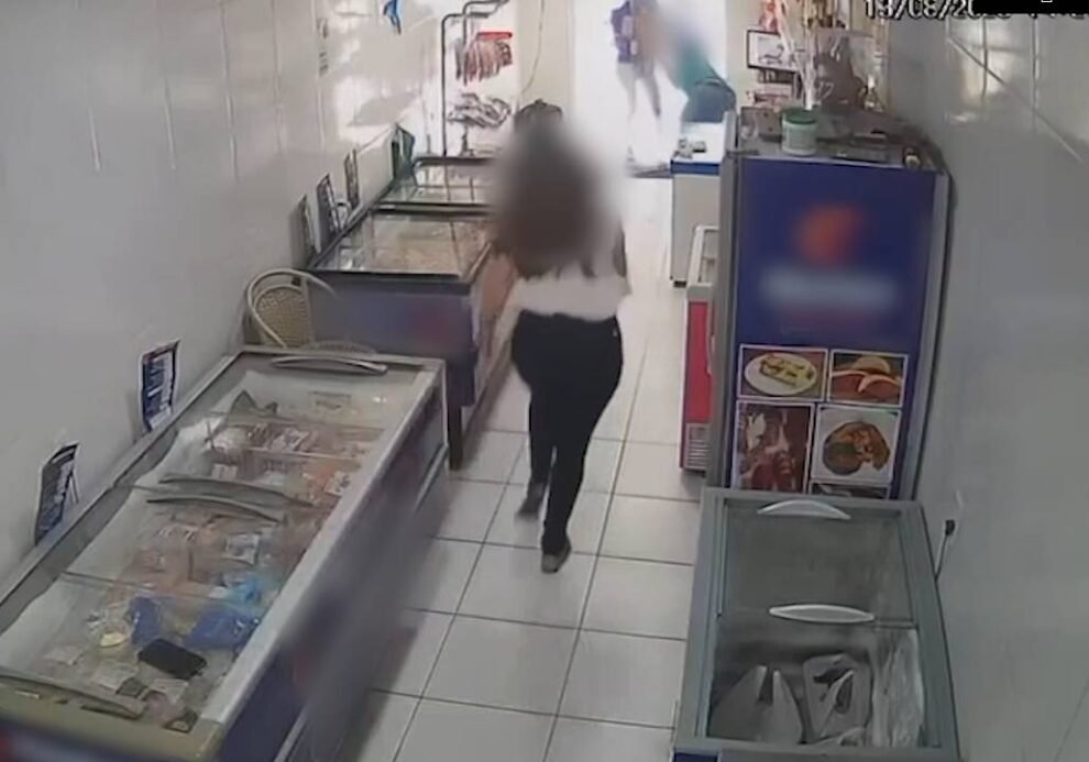 fortaleza:-dono-de-loja-de-pescados-reage-e-impede-entrada-de-bandidos-fardados