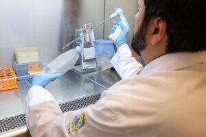 pesquisa-da-ufc-com-nanotecnologia-desenvolve-tratamento-ao-cancer-com-menos-efeitos-colaterais