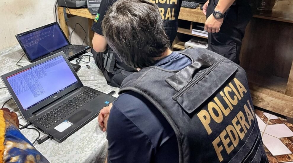 apreensao-da-pf-descobre-milhares-de-arquivos-de-pornografia-infantil-em-residencia-em-sobral/ce