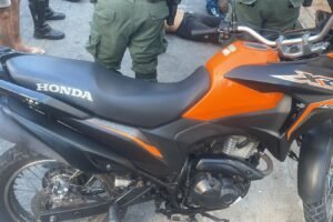 bandido-e-morto-pelo-proprio-comparsa-ao-tentar-assaltar-arma-de-policial-em-fortaleza