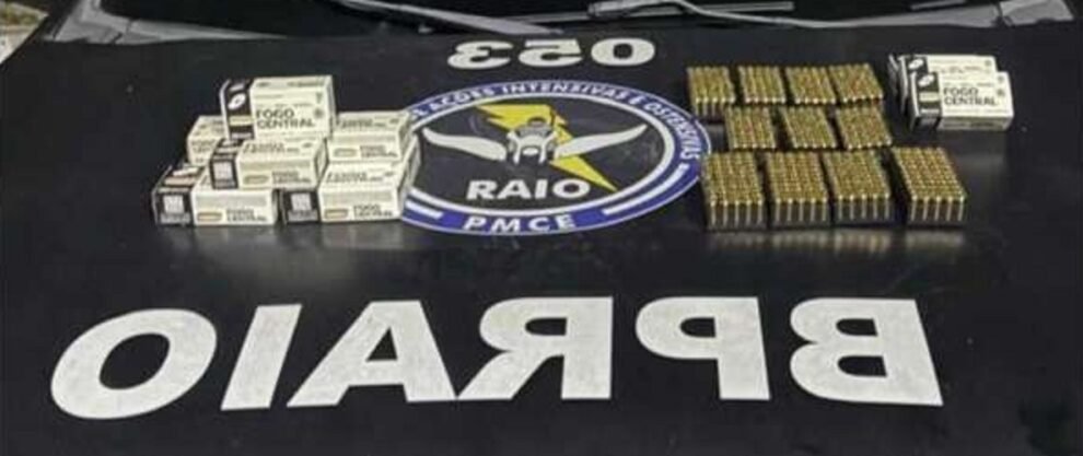 adolescente-de-16-anos-e-capturada-com-550-municoes-de-pistola-na-vila-peri,-em-fortaleza